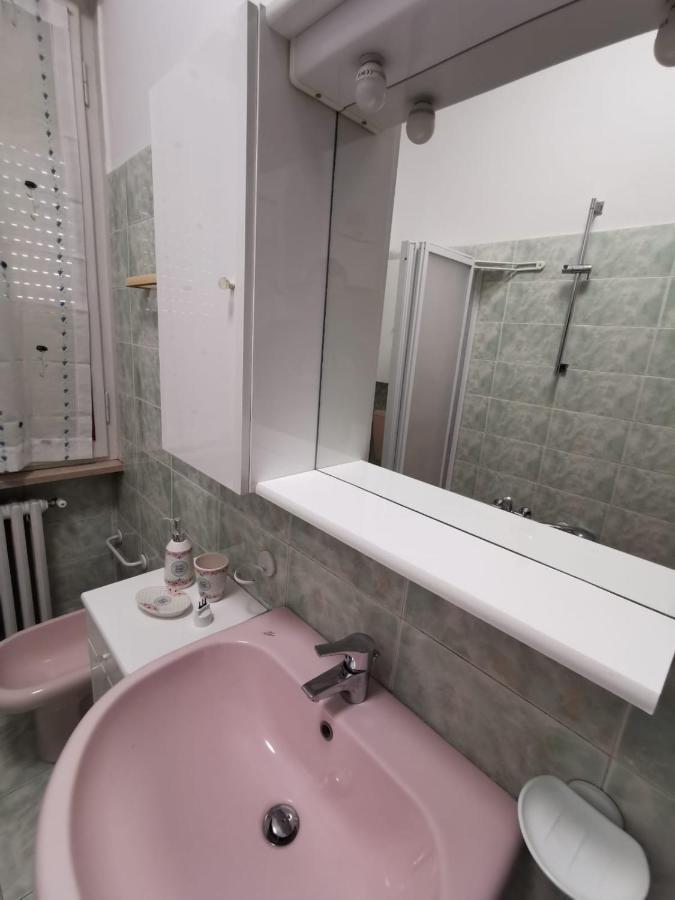 La Casa Di Jennifer Apartment Парма Екстериор снимка