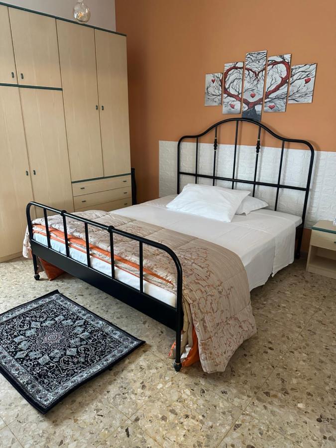 La Casa Di Jennifer Apartment Парма Екстериор снимка
