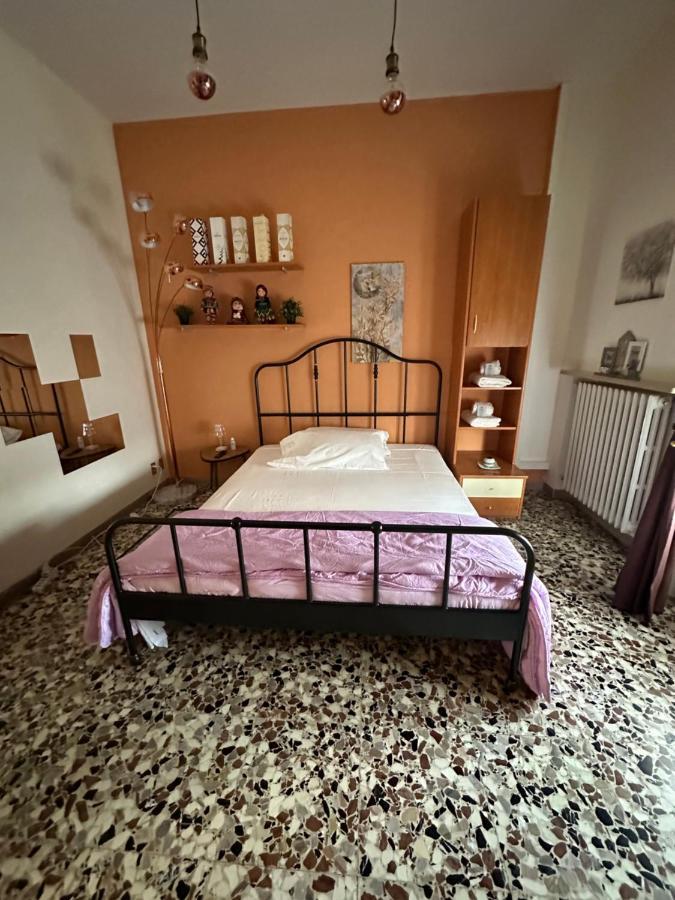 La Casa Di Jennifer Apartment Парма Екстериор снимка